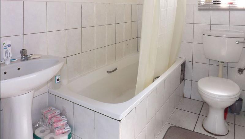 3 Bedroom Property for Sale in Ruyterwacht Western Cape